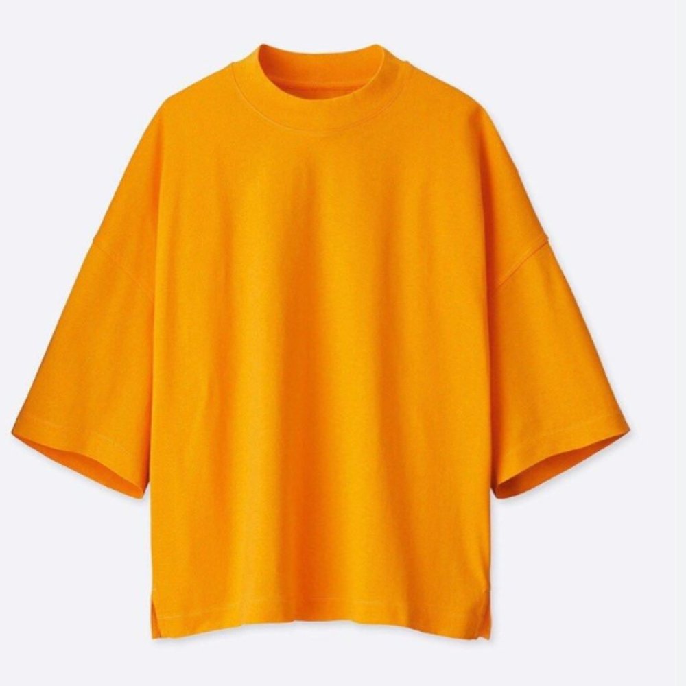 Uniqlo Oversized Square Half Sleeve T-Shirt